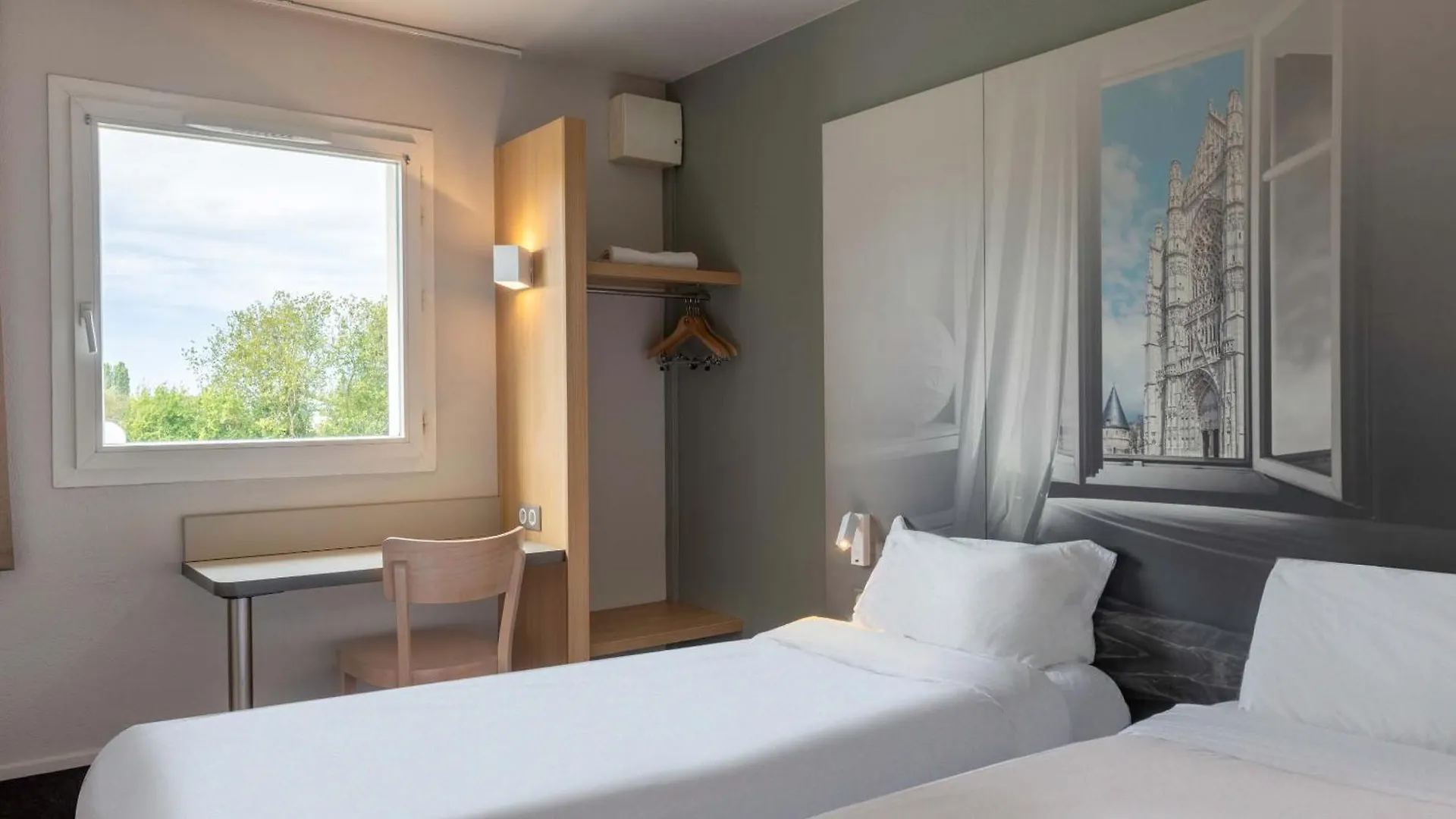 B&B Hotel Beauvais 2*, Allonne (Oise)