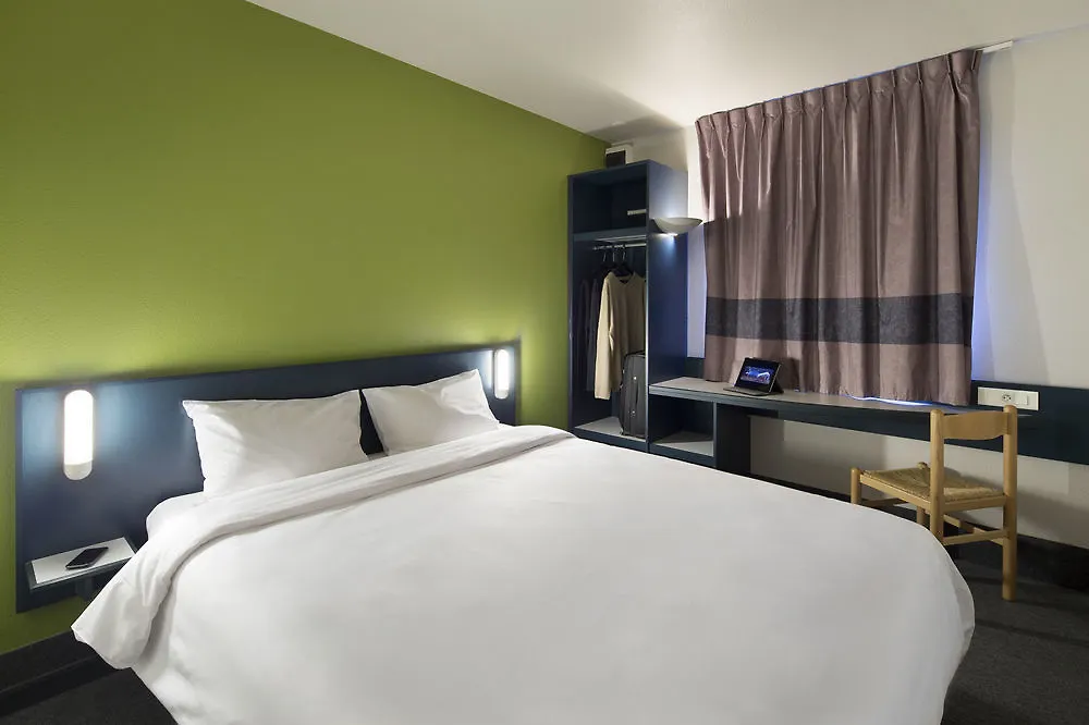 **  B&B Hotel Beauvais France