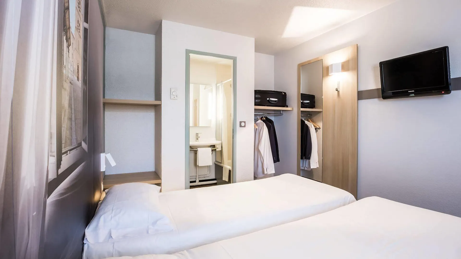 **  B&B Hotel Beauvais France