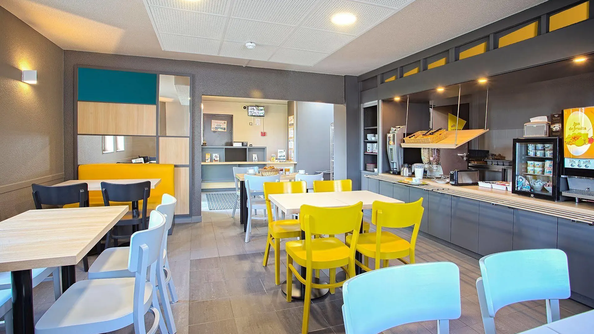 **  B&B Hotel Beauvais France