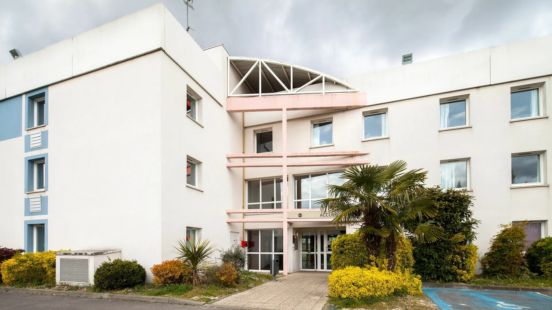 B&B Hotel Beauvais 2*, Allonne (Oise)