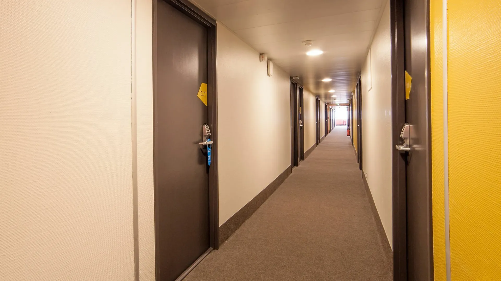B&B Hotel Beauvais 2*, Allonne (Oise) France