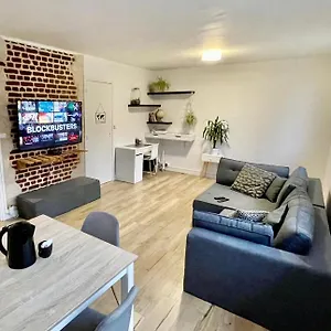 Apartment Grand T2 Au Rdc Hyper Centre Navette Et Sauna En Option