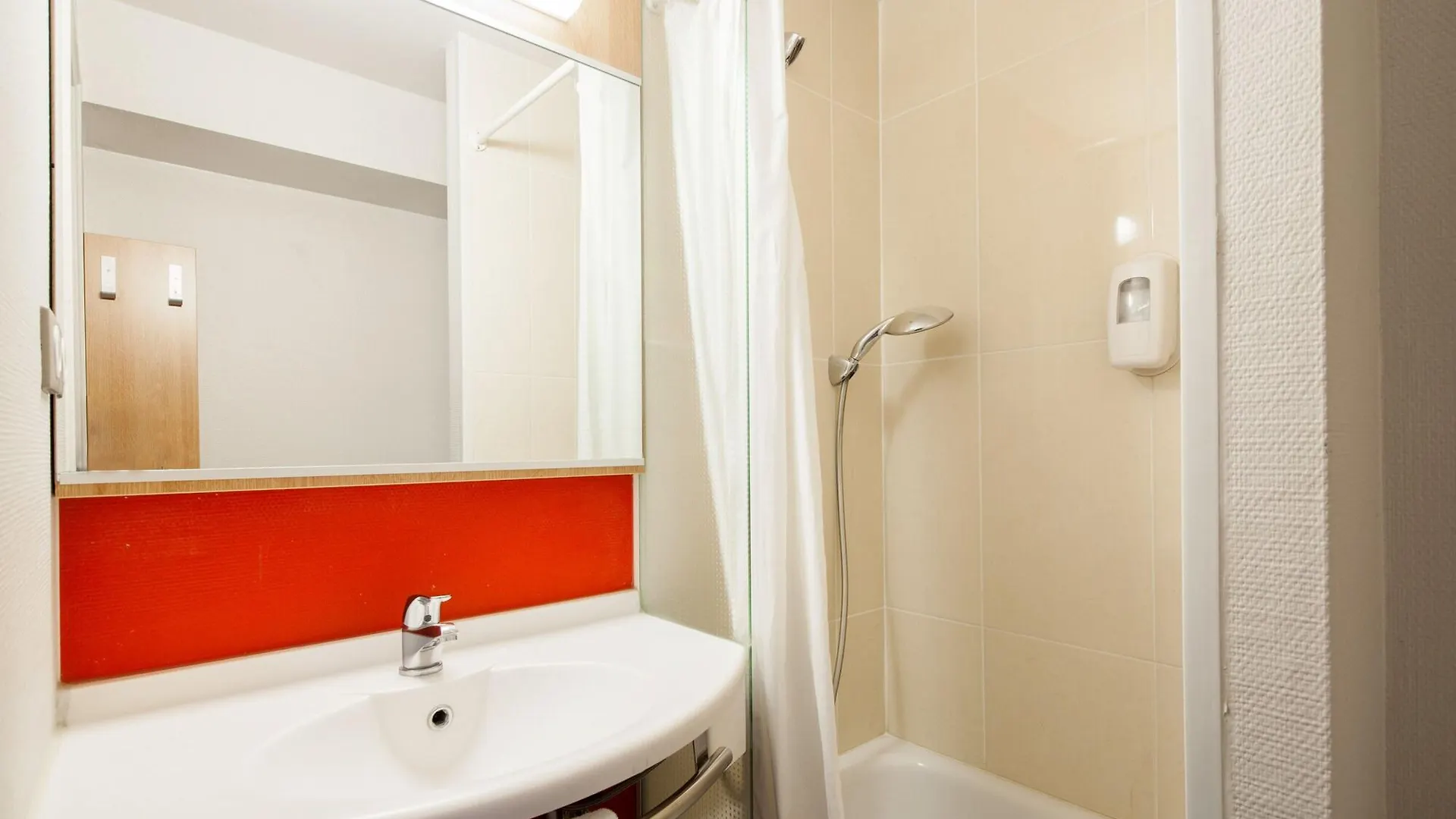 B&B Hotel Beauvais